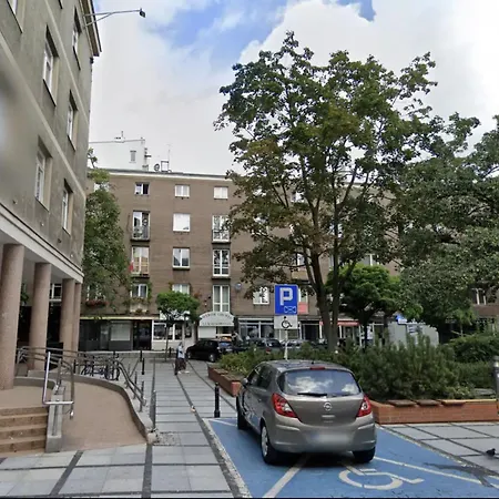 Art Chmielna 10 * 华沙